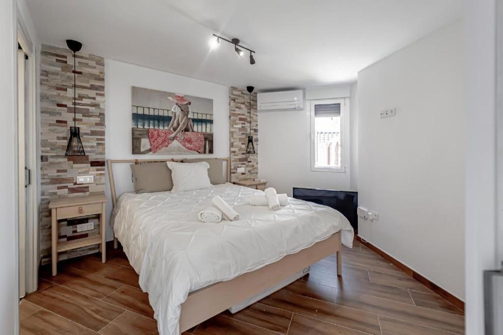 Apartamentos Emilio Бенідорм Екстер'єр фото